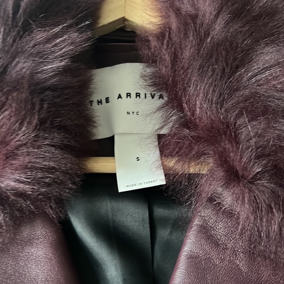 Excellent barely worn The Arrivals leather moto jacket size small burgundy - Picture 4 of 7